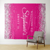 Tenture Parties scintillant Argent Hot rose Sweet 16 Anniv (En situation (horizontale))