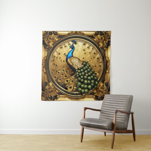 Tenture Peacock or et cadre ornemental noir (En situation)