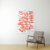 Tenture Père Noël arrive à Town Holiday Design (En situation)