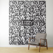 Tenture Personalized Graffiti Name Pattern — Custom Urban (En situation)