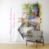 Tenture Personnaliser Pierre le lapin dans le baby shower  (En situation)