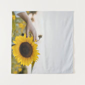 Tenture Personne tenant du tournesol (Devant (Horizontal))