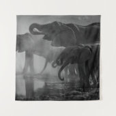 TENTURE PHOTO GRAYSCALE D'ÉLÉPHANTS EN EAU POTABLE (Devant)