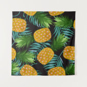 Tenture Pineapple seamless pattern with palm leaves on bla (Devant (Horizontal))