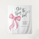 Tenture Pink She's Tying the Knot Fête des mariées Context (Devant)