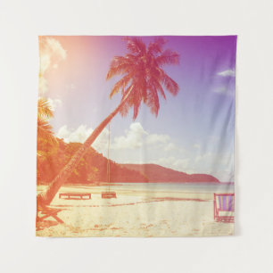Tenture Plage, cocotier, lit en bois.