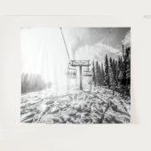 Tenture Poudre sur la colline // Skilift noir et blanc (Devant (Horizontal))