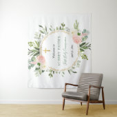 Tenture Premier baptême de communion fond rose or enseigne (En situation)