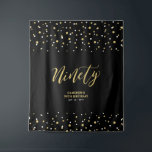 Tenture Quatre-vingt-dix Gold & Black 90th Birthday Party<br><div class="desc">Cette tapisserie moderne est parfaite pour une soirée de 90ème anniversaire chic dans les tons noir et or. Votre invité appréciera de prendre une photo avec cette toile de fond sophistiquée de fête et de se souvenir de votre journée spéciale. Le design comprend une typographie dorée " Ninety " et...</div>