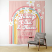 Tenture Rainbow Retro Young Wild Three 3e anniversaire (En situation)