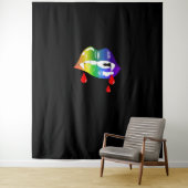Tenture Rainbow Vampire Lips Biting - T-shirt LGBT Pride (En situation)