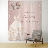 Tenture robe à paillettes argentées rose gold Quinceanera (En situation)