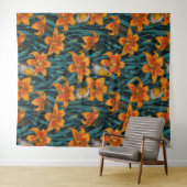 Tenture Robins et fleurs de lys, orange et bleu (En situation (horizontale))