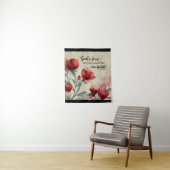 Tenture Romains 5:5 La Bible Amoureuse de Dieu Verse Fleur (En situation)