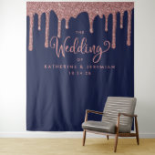 Tenture Rose bleu marine Parties scintillant or Mariage Bi (En situation)