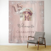 Tenture Rose en or pour photo argent Quinceanera (En situation)