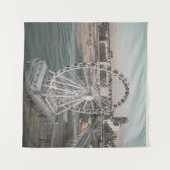 TENTURE ROUE DE FERRIS BLANC PRÈS DE L'EAU (Devant (Horizontal))