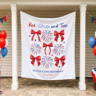 Tenture Rouge blanc et deux filles 2e fête d'anniversaire