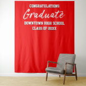 Tenture Rouge Blanc et Noir Félicitations Diplômé (En situation)