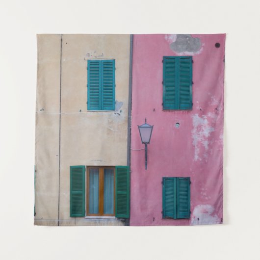 TENTURE SCONCE EXTÉRIEURE NOIRE SUR MUR PEINT ROSE (Devant)