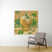 Tenture Shamrocks Irish Whiskey Tumbler "Sláinte!" (En situation)