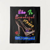 Tenture She Is Beautiful Strong Unstoppable (Devant)