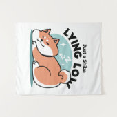 Tenture Shiba Inu Art : Juste un Shiba Lying Low (Devant (Horizontal))