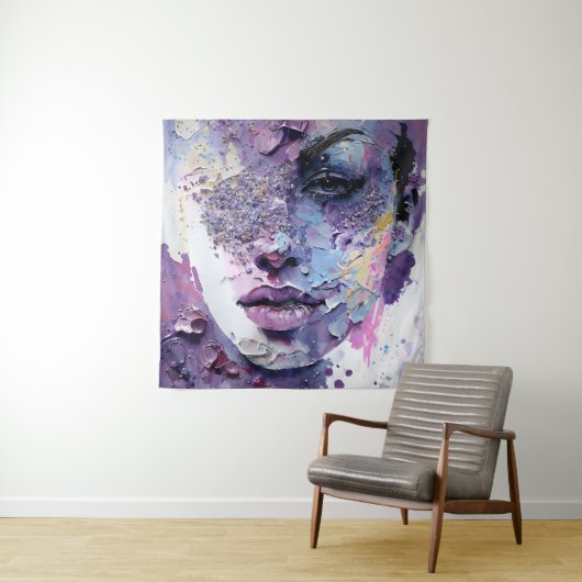 Tenture "Silence cristalline" - Portrait pourpre (En situation)