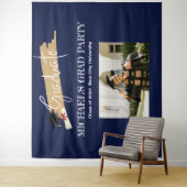 Tenture Simple NavyBlue Graduation Photo Booth Backdrop (En situation)