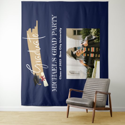Tenture Simple NavyBlue Graduation Photo Booth Backdrop (En situation)