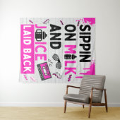 Tenture Sippin sur le lait et le jus Hip hop rose/noir Ann (En situation (horizontale))