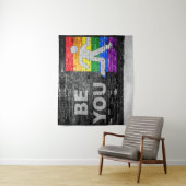 Tenture SlipperyJoe's Be You en brique murale figure plub (En situation)