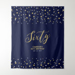 Tenture Soixante | Gold & Navy 60th Birthday Party Context<br><div class="desc">Cette tapisserie moderne est parfaite pour une fête d'anniversaire à thème bleu marine et or chic. Votre invité appréciera de prendre une photo avec ce décor sophistiqué de fête et de se souvenir de votre journée spéciale. Le design comporte une typographie dorée " Sixty " et un arrière - plan...</div>