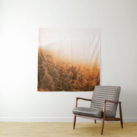 TENTURE SOLEIL D'OR SUR UNE FORÊT (En situation)