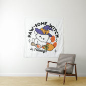 Tenture Sorcière Géniale en Formation – Chien de Halloween (En situation)