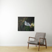 Tenture Superbe cascade Šum dans la forêt magique (En situation (horizontale))