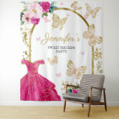 Tenture Sweet 16 Party fond - Robe Florale Papillon (En situation)