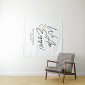 Tenture Tapiz We Are Engaged! Backdrop (En situation (horizontale))