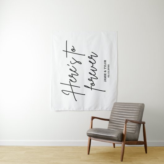 Tenture Toile de fond de mariage personnalisée 'Here's To  (En situation)