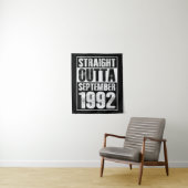 Tenture Tout droit sorti de 1992 29e anniversaire (En situation)