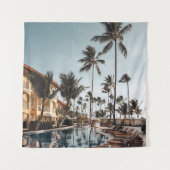 Tenture Transats Brown en bois près de la piscine entourés (Devant)