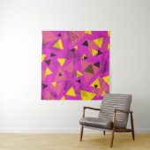 Tenture Triangles d'art moderne Abstrait violet jaune noir (En situation)