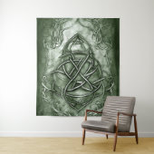 Tenture Triquetra Trinity Sage de noeud Vert Faux Metallic (En situation)