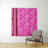Tenture Un motif floral complexe en rose et blanc, art (En situation)