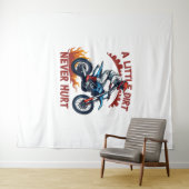 Tenture Un Peu De Chemin Ne Fait Jamais Mal (En situation (horizontale))