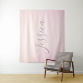 Tenture Votre nom | Elegant Script Soft Ombre (En situation)