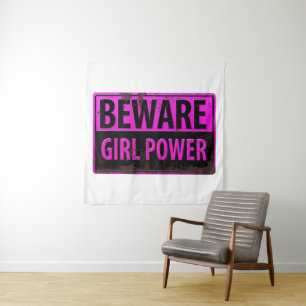 Tenture VOYAGE Fille Power - Panneau en métal noir rose Da