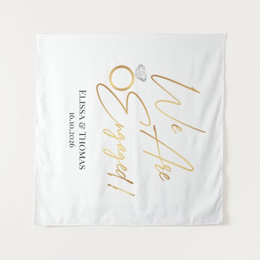 Tenture We Are Engaged! Gold Backdrop (Devant (Horizontal))