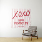 Tenture XOXO Hand Drawn Galentine’s Day Party (En situation)