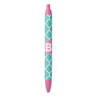 Tepaalkleurig vierlobbig patroon met eigen roze mo zwarte inkt pen